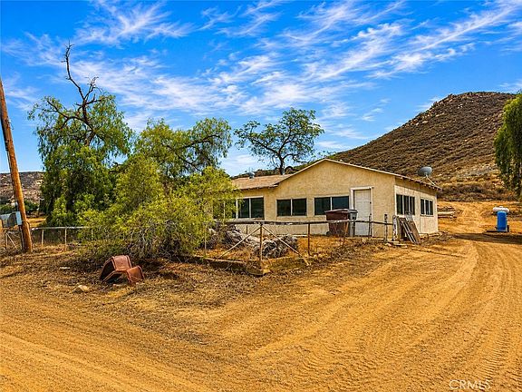 2nd image of 15953 Cajalco Rd