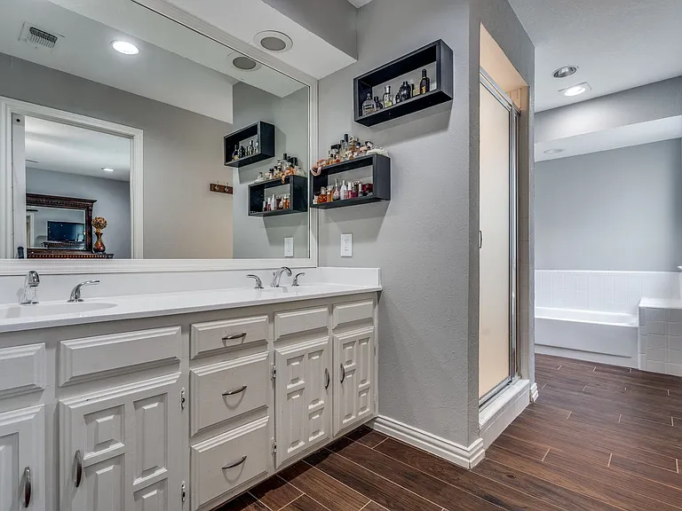 1108 Richland Oaks Dr — Photo 7