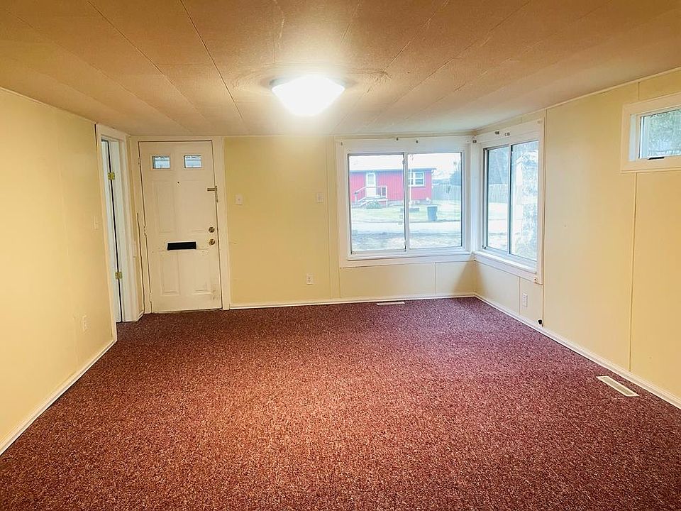 50 Warren St Sayre PA Zillow