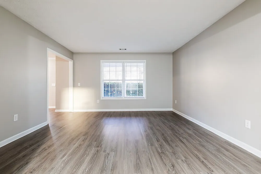 4 bed, 2.5 bath, 2384 sqft, $3,360 — Photo 4