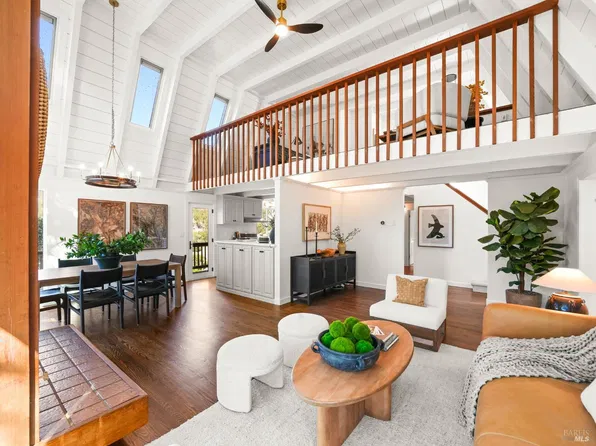 54 Wimbledon Way, San Rafael, CA 94901