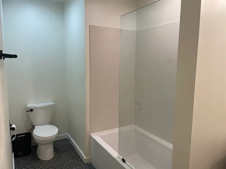 620 Arlington St — Photo 32