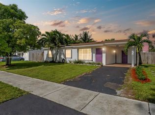 1601 SW 68th Ter, Pompano Beach, FL 33068