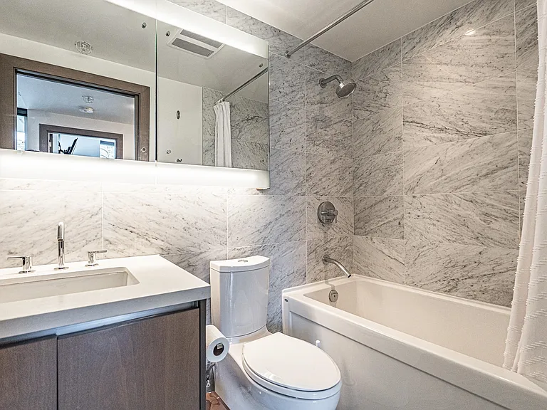 68 Smithe St #1121 — Photo 11
