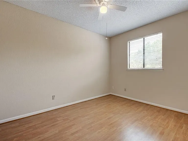 1713 Woodwind Ln — Photo 12