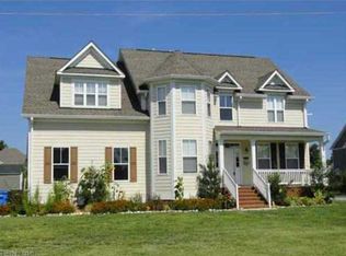 1075 Alexander Ln, Chesapeake, VA 23322