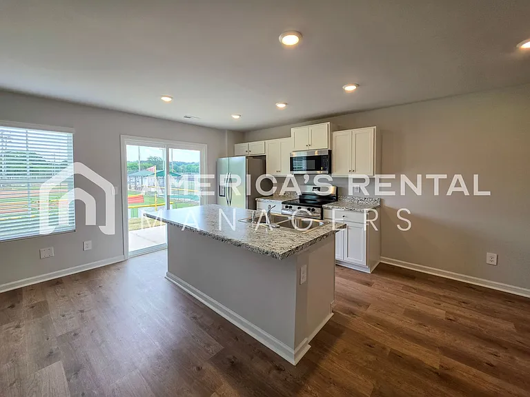 4115 Hudson Rd — Photo 11