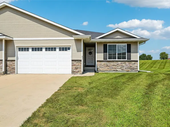 831 Heartland Ct, Fairfax, IA 52228
