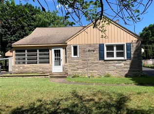 370 Brandon Rd, Rochester, NY 14622