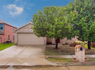 5339 Maverick Dr, Grand Prairie, TX 75052