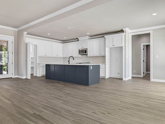 2nd image of 4143 Golden Eagle Dr