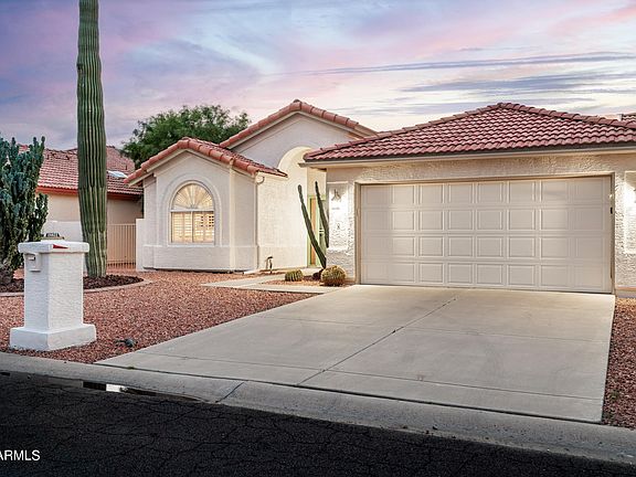 2nd image of 26622 S Eastlake Dr