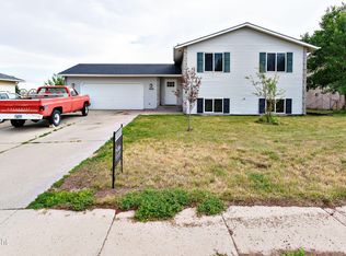 1309 Overdale Dr, Gillette, WY 82718