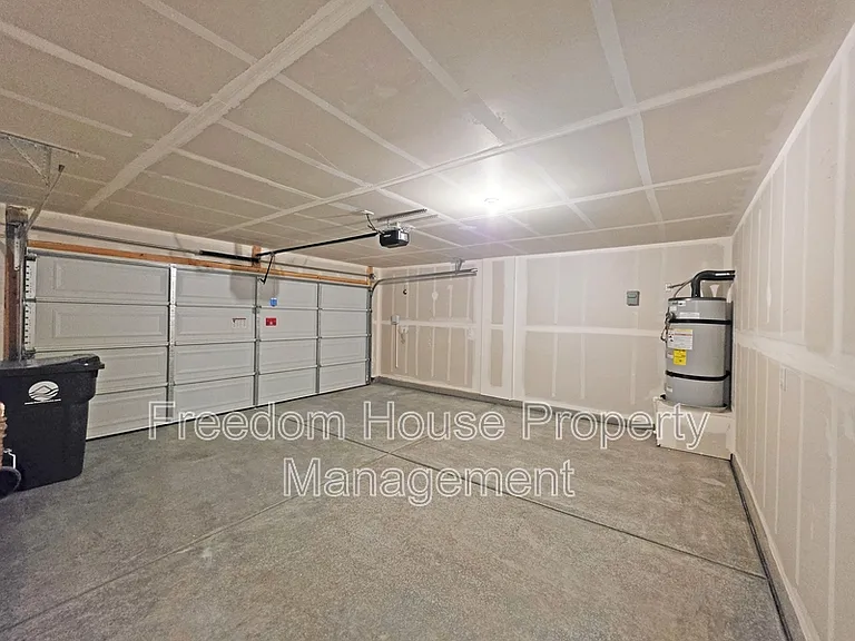 710 E Huyana Wind Dr — Photo 19