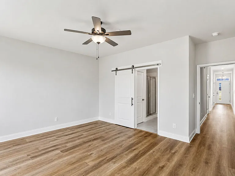 339 Gray Dr — Photo 6