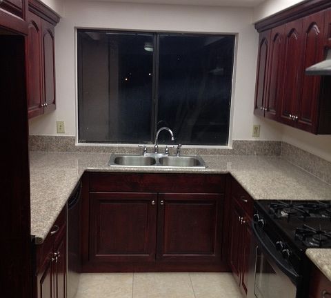4th image of 27 Northwoods Ln