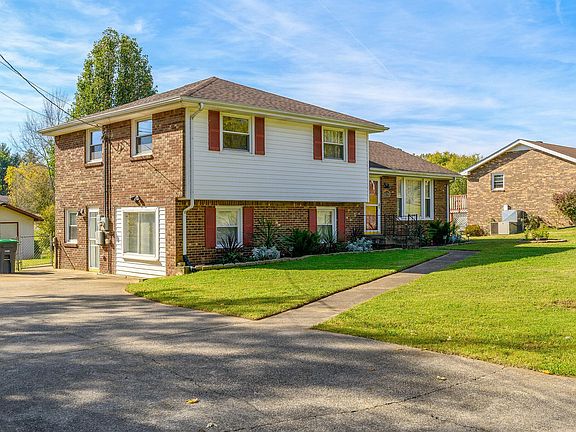 2nd image of 1574 Cherry Tree Dr