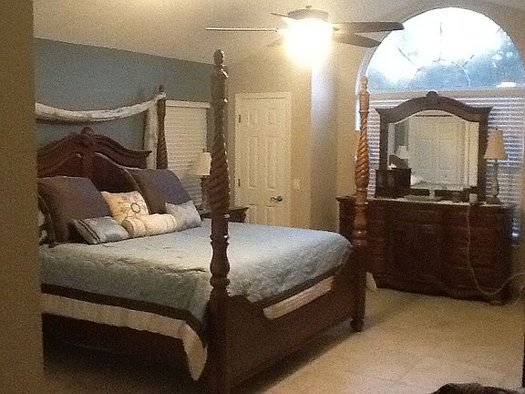 4th image of 4522 N Sacramento Ave