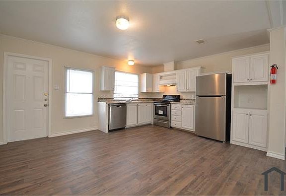 4th image of 11955 Greensbrook Forest Dr