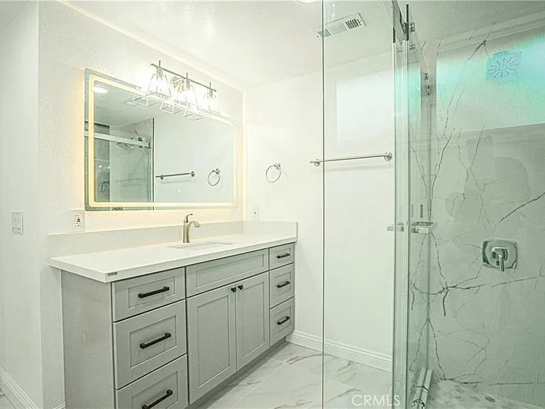 3518 N Mills Ave — Photo 22