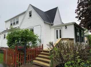 431 Oregon Rd, Northwood, OH 43619