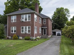 7 Van Buren Ave, East Greenbush, NY 12061