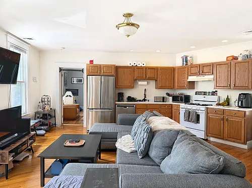 176 Dorchester St #2 Photo 1