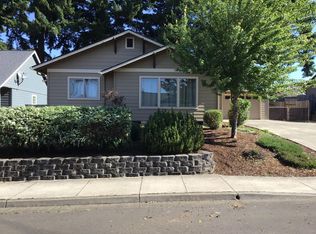 842 Wilson Ave, Cottage Grove, OR 97424