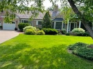 4731 Timber Ridge Pl, Minnetonka, MN 55345