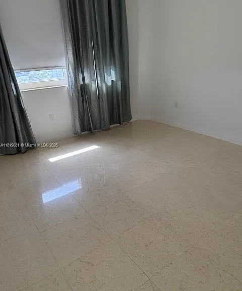 19501 W Country Club Dr #1815 — Photo 12