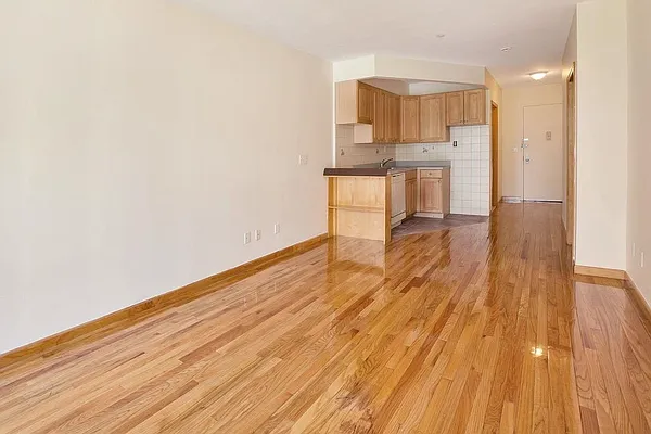 Rented by Christie's International Real Estate Group, LLC | media 8