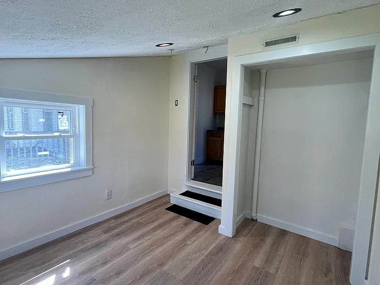 5 Forest St #2L — Photo 6