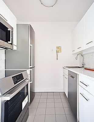 3rd image of 220 E 65th St APT 12E