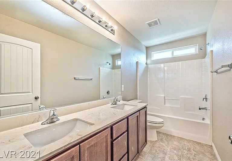 8888 Lake Myers Ct — Photo 11