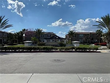 5945 Silveira St — Photo 33