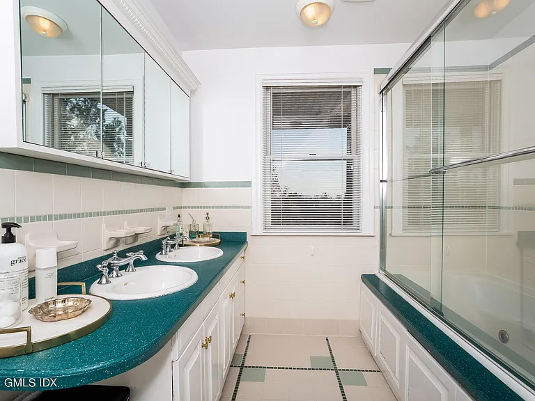 12 Lexington Ave #2 — Photo 26
