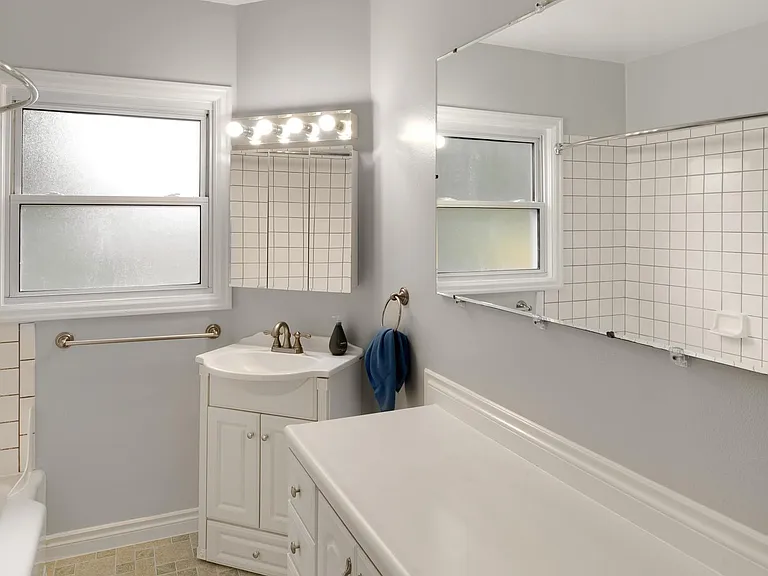 1406 NE 6th Ave — Photo 11