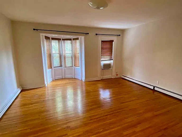 736A Union St #TOP — Photo 6