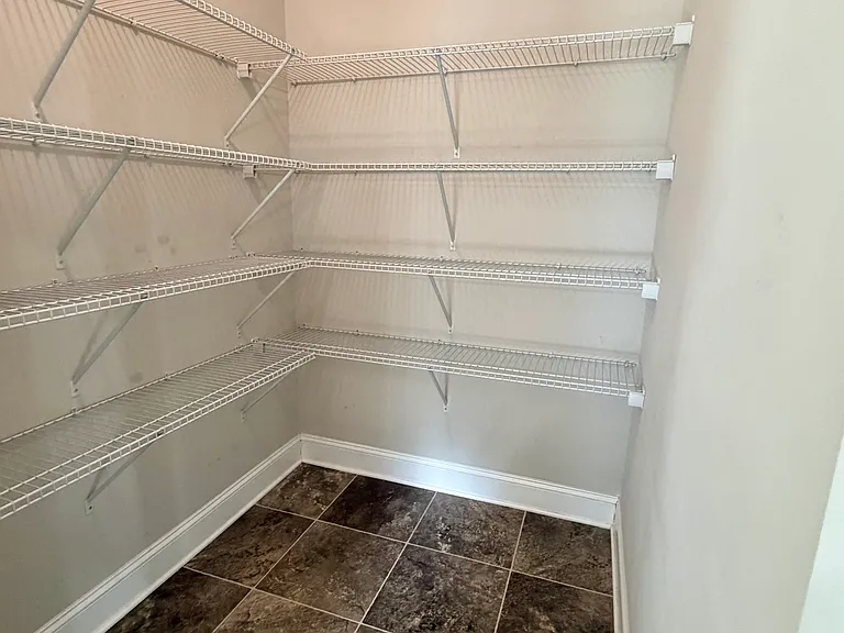 235 Sanctuary Dr — Photo 8