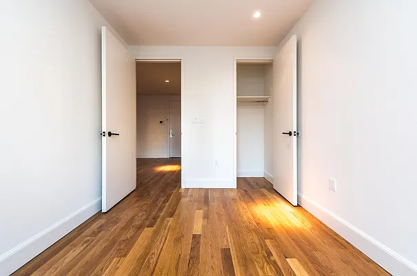 Rented by Nooklyn NYC LLC | media 32