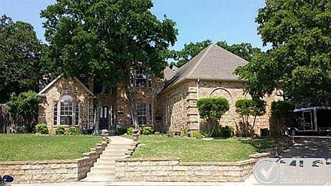 1st image of 2744 Fox Glenn Ct