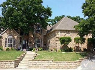 2744 Fox Glenn Ct, Hurst, TX 76054