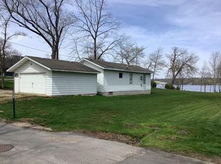 2502 Manor Ln, Delavan, WI 53115