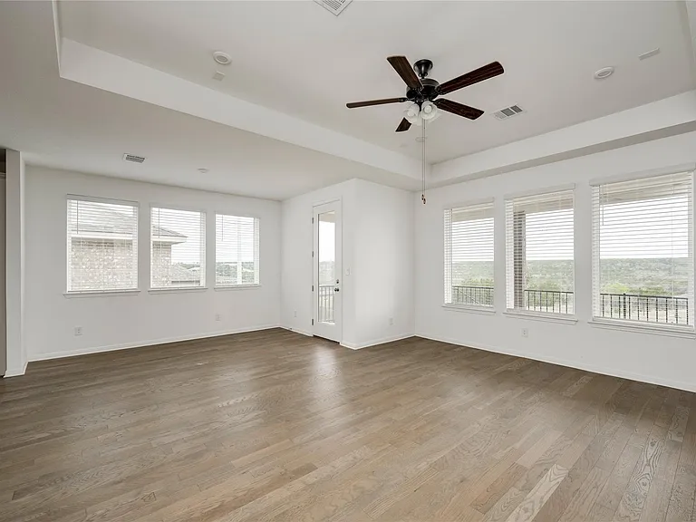 4509 Lucabella Ln — Photo 2