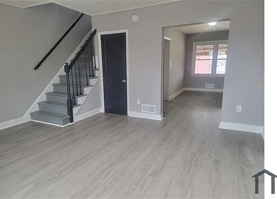 3 bed, 1231 sqft, $2,495 — Photo 4