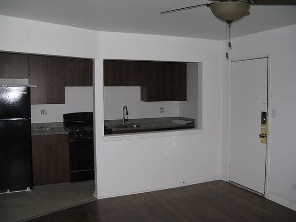 2nd image of 1910 Division St APT 4