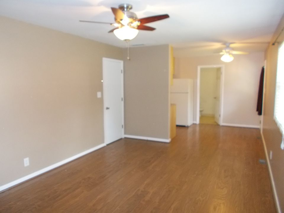 1st image of 112 Lawndale Ave
