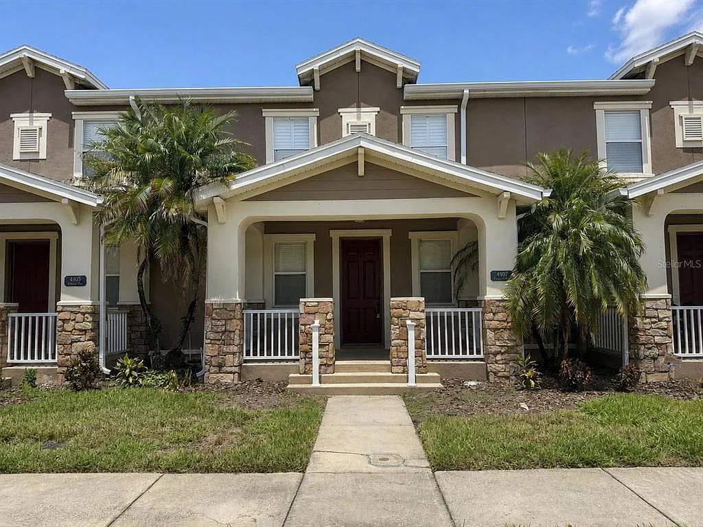 3 bed, 2.5 bath, 1550 sqft, $2,000 — Photo 1