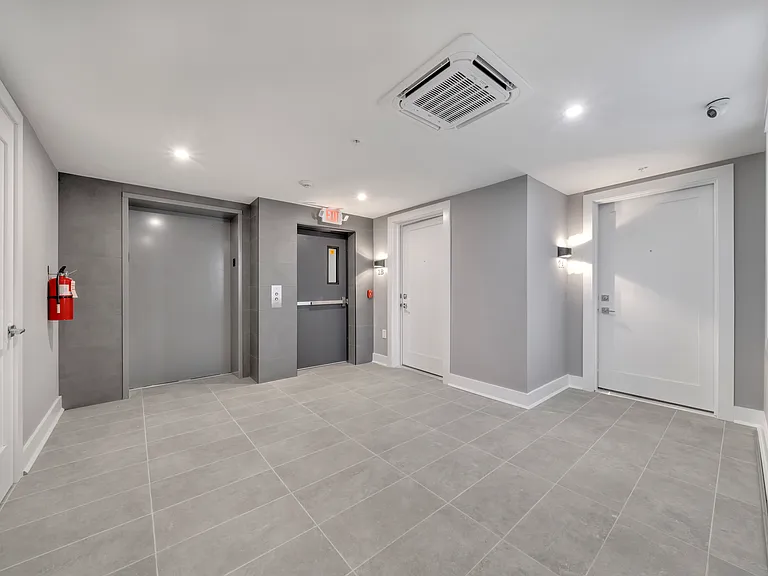 491 Walker St #3F — Photo 21
