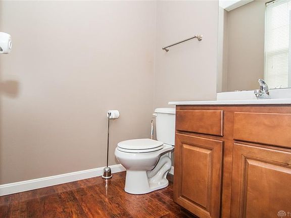 5th image of 4275 Bergamot Dr